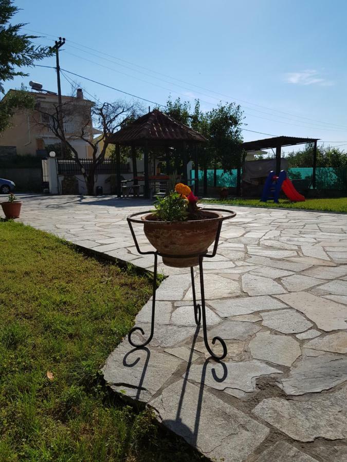 בית הארחה Nea Iraklitsa 	Nautilus מראה חיצוני תמונה
